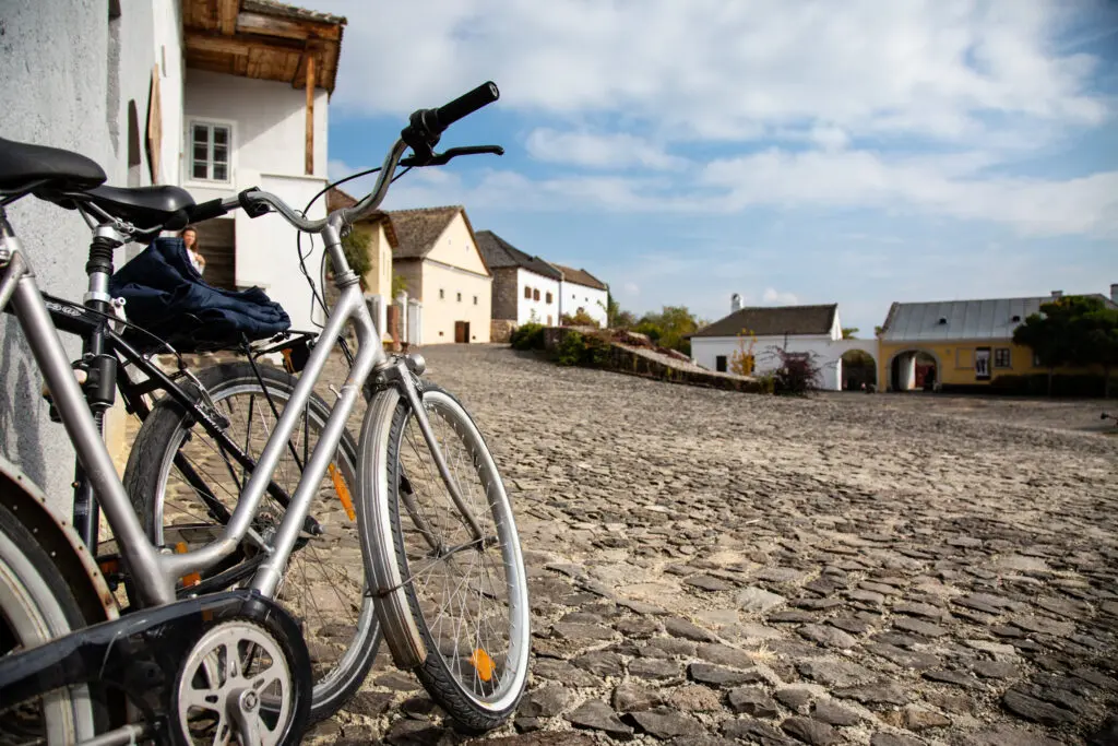 Bike Tour at the Skanzen – Sweet as Honey, Szentendre
